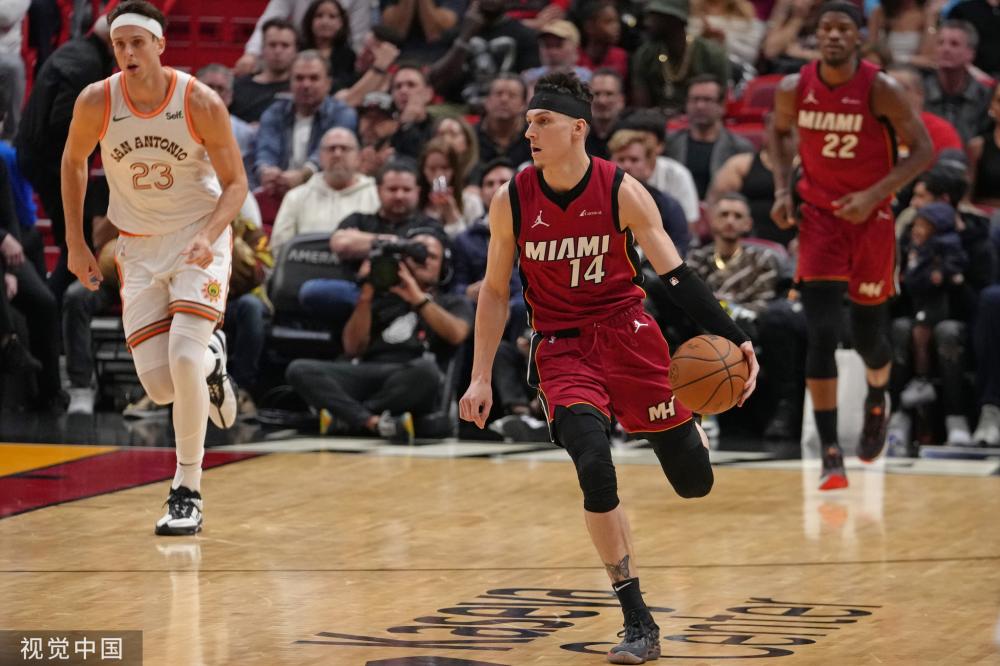 面对强敌的 面对强敌的