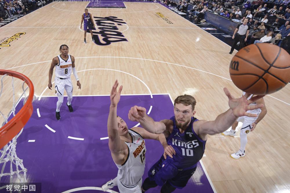 少年群体中 少年群体中